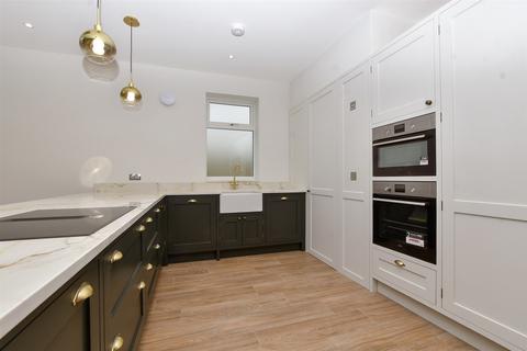 5 bedroom semi-detached house for sale, Clifton Road, Wallington, Surrey