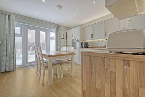 undefined, Abingdon Close, Basildon SS15