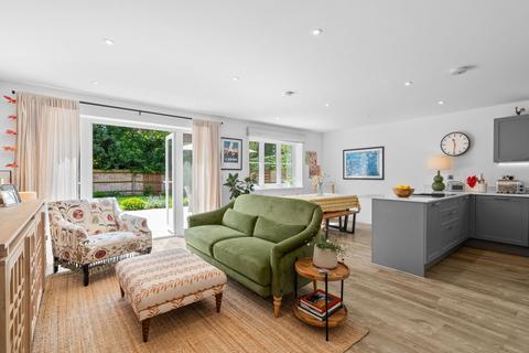 undefined, Joyce Frankland Close, Newport