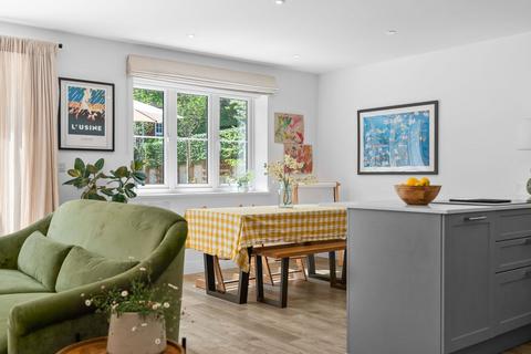 undefined, Joyce Frankland Close, Newport