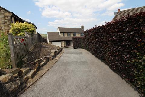10 Random Close, Keighley, BD22 6LZ