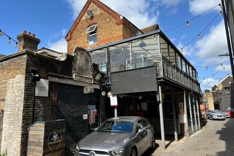 Pub for sale, 4-6 Rose Yard Maidstone ME14 1HN