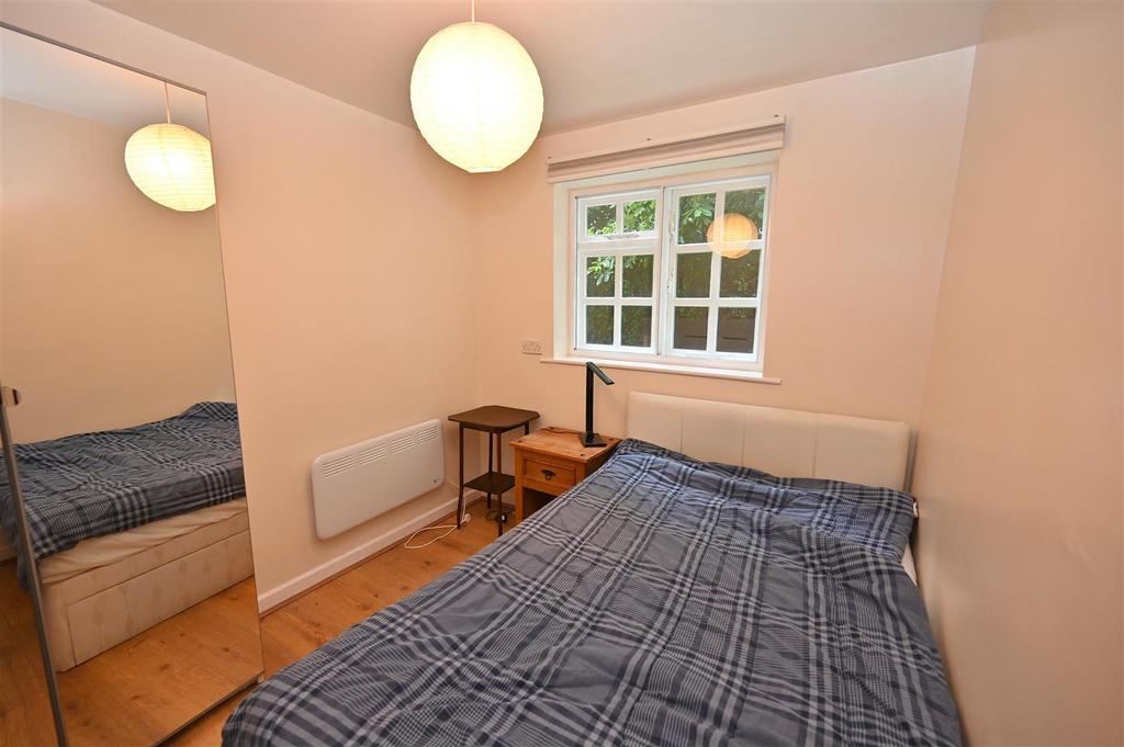 Bedroom1.JPG