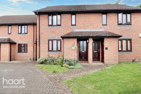 1 bedroom maisonette for sale, Katherine Court, Dargets Road, CHATHAM