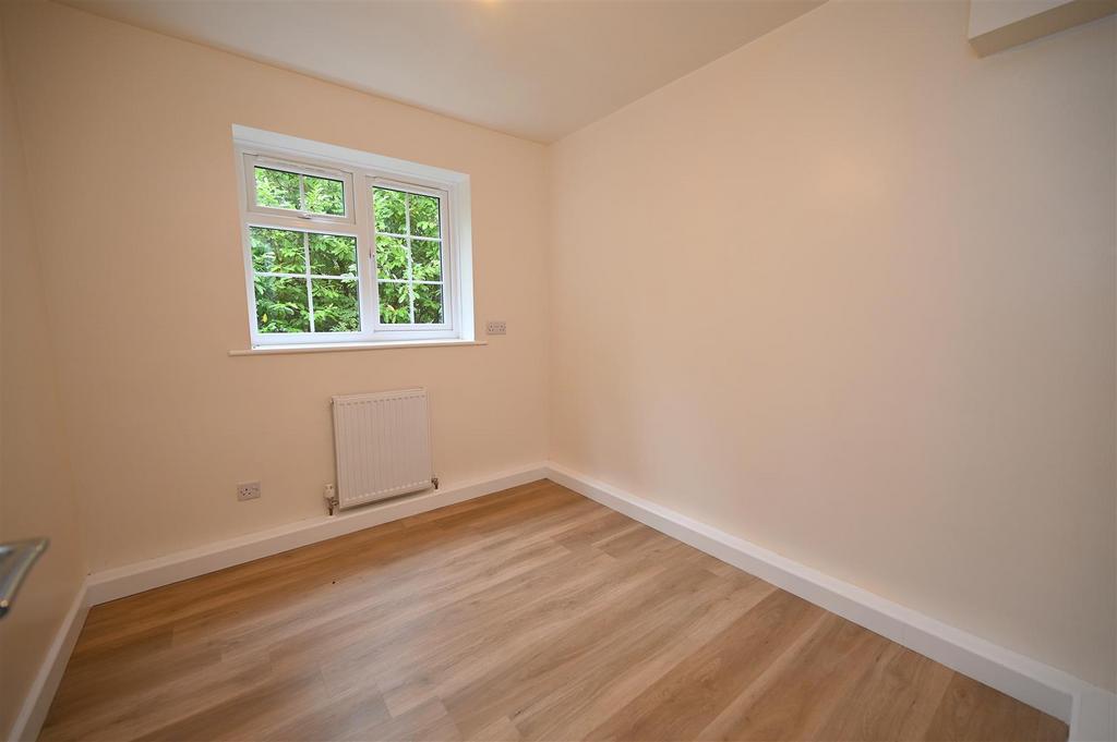 Bedroom.JPG
