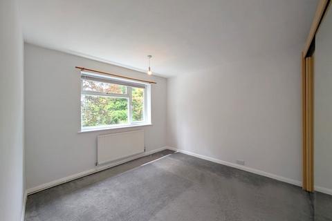 113 Bedfont Close, Feltham, TW14 8LH