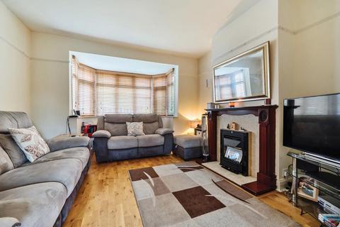 18 Alan Drive, Barnet, EN5 2PP