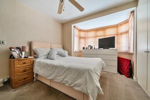 18 Alan Drive, Barnet, EN5 2PP