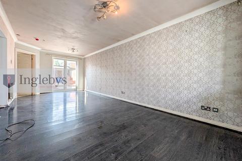 5 bedroom semi-detached house for sale, Trevose Close, Redcar