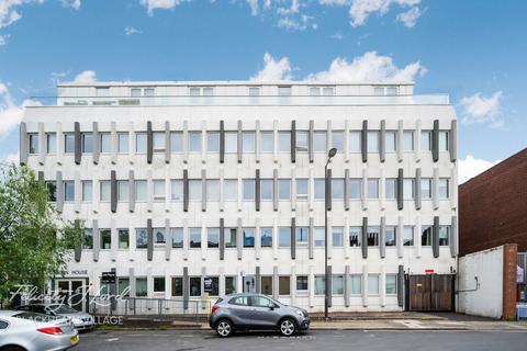 2 bedroom apartment for sale, Osborn Terrace, London