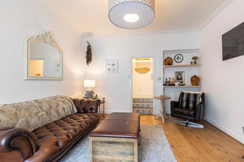 27 Biggiesknowe, Peebles, EH45 8HS