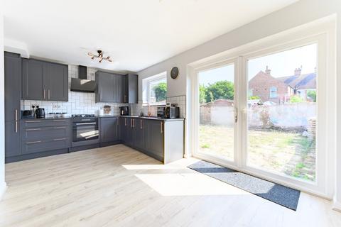 3 bedroom semi-detached house for sale, Framlingham Close, Great Yarmouth
