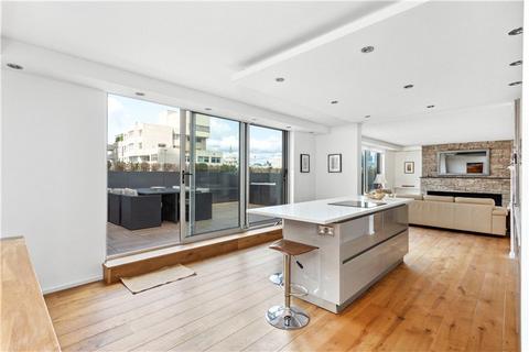 undefined, Rennie Court, 11 Upper Ground, London, SE1