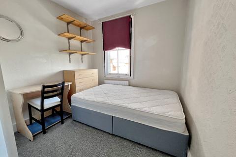 4 bedroom flat to rent, St Marys Road, Oxford, OX4