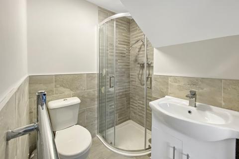 1 bedroom in a house share to rent, Greenfield Road, Cardiff, CF14