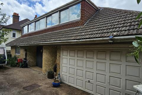 3 bedroom detached house for sale, South Croydon CR2