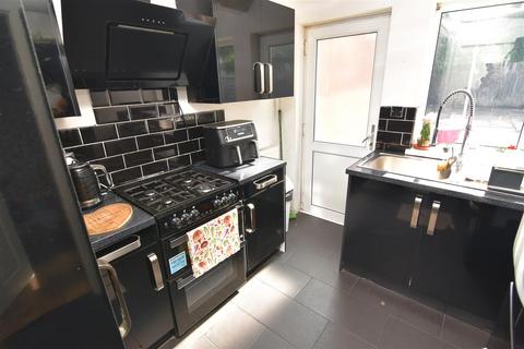 3 bedroom semi-detached house for sale, Fernbank Road, Alum Rock, Birmingham