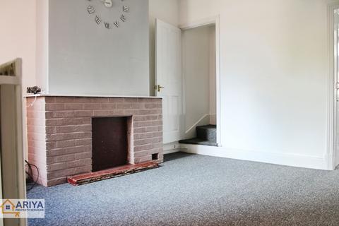 2 bedroom terraced house to rent, Central Road, Woodgate, Leicester LE3