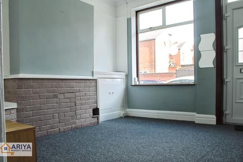 2 bedroom terraced house to rent, Central Road, Woodgate, Leicester LE3