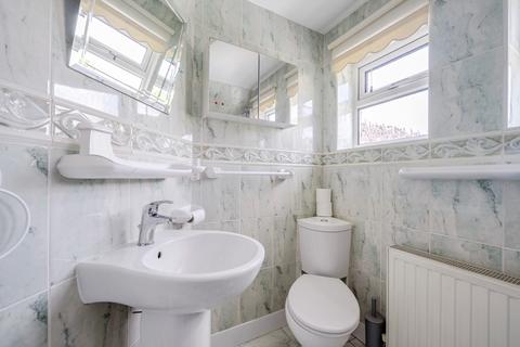 undefined, Valley Close, Brimscombe GL5
