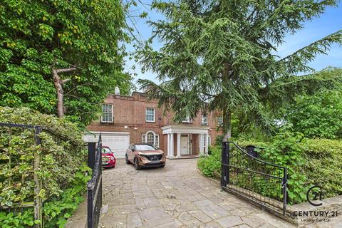 11 bedroom detached house for sale, Winnington Road, London, N2