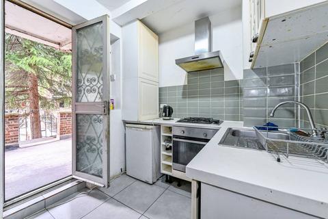 Green Lanes, Finsbury Park, London, N4