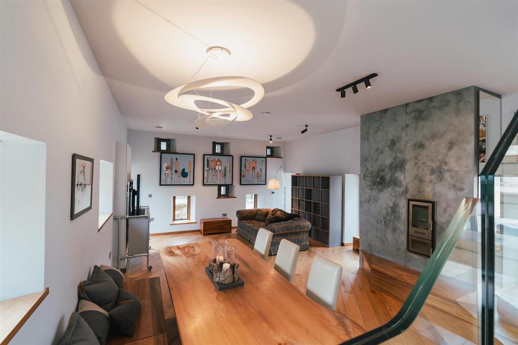 Lounge/Dining Room - The Cottage