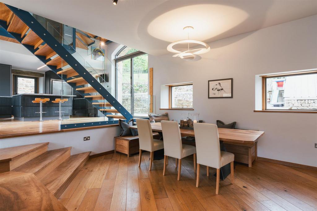 Lounge/Dining Room – The Cottage