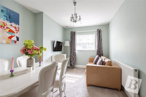 2 Boyd Close, Upminster, RM14 3BG