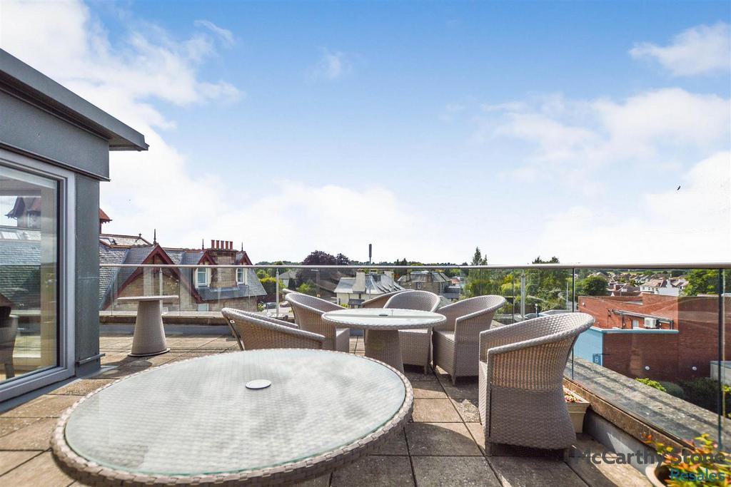 Roof Terrace(b).jpg