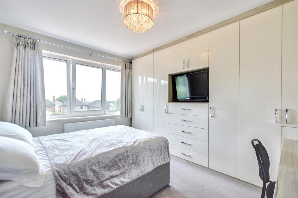 Bedroom 2 1.jpeg