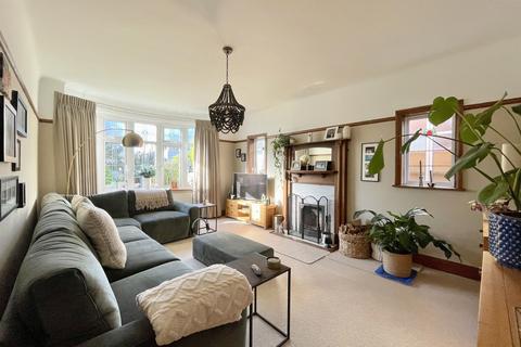 17 Bethia Road, Bournemouth, BH8 9BD