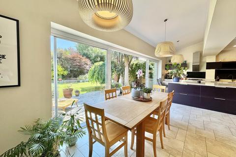 17 Bethia Road, Bournemouth, BH8 9BD