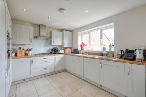 9 Aconbury Close, Webheath, Redditch, B97 5UL