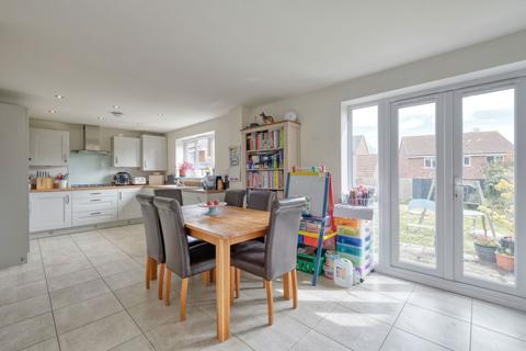 9 Aconbury Close, Webheath, Redditch, B97 5UL