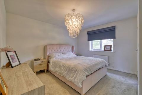 9 Aconbury Close, Webheath, Redditch, B97 5UL