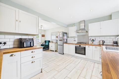 12 Boyle Avenue, Calne, SN11 8QR