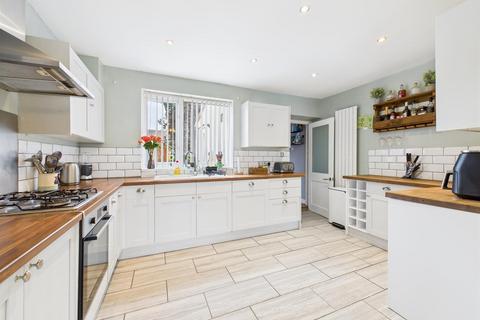 12 Boyle Avenue, Calne, SN11 8QR