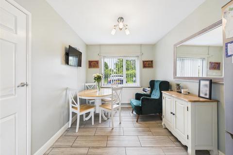 12 Boyle Avenue, Calne, SN11 8QR