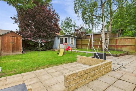 12 Boyle Avenue, Calne, SN11 8QR
