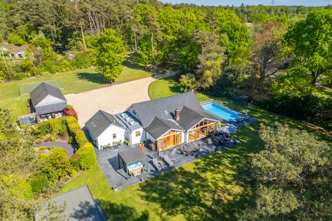 Stonecroft Forest Road, Hale, Fordingbridge, SP6 2NT