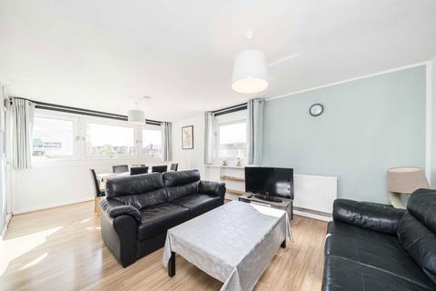 2 bedroom flat for sale, Lexden Road, London W3