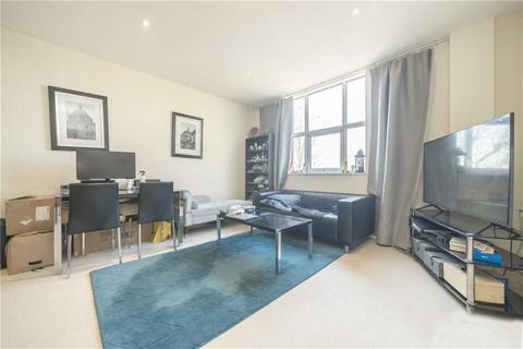 1 bedroom flat for sale, Bromyard Avenue, London W3