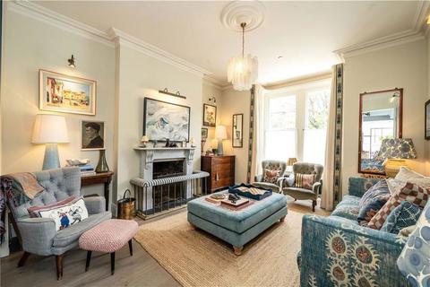 67 Goldsmith Avenue, London, W3 6HP