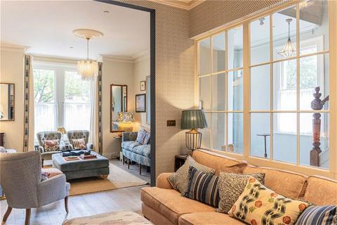 67 Goldsmith Avenue, London, W3 6HP