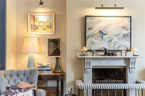 67 Goldsmith Avenue, London, W3 6HP
