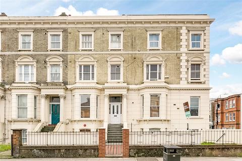 2 bedroom flat for sale, Uxbridge Road, London W12