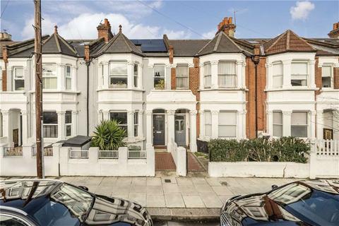 36 Roxwell Road, London, W12 9QF