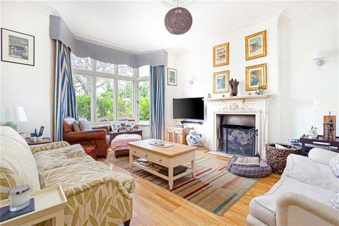 44 Aldbourne Road, London, W12 0LN