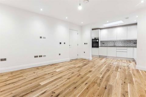 2 bedroom flat for sale, Askew Road, London W12